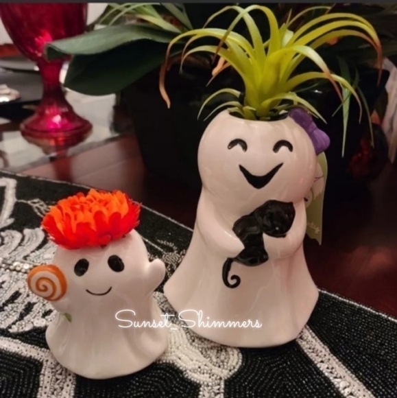 WHIMSICAL Halloween Ghost Mom & Baby Planter Pot Faux Succulent  Cactus Flower - Picture 1 of 10